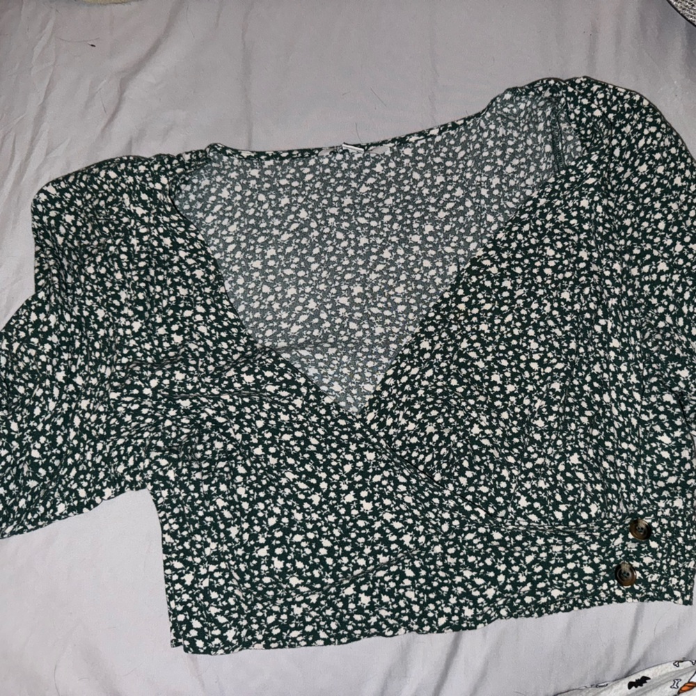 Green floral cropped top💚